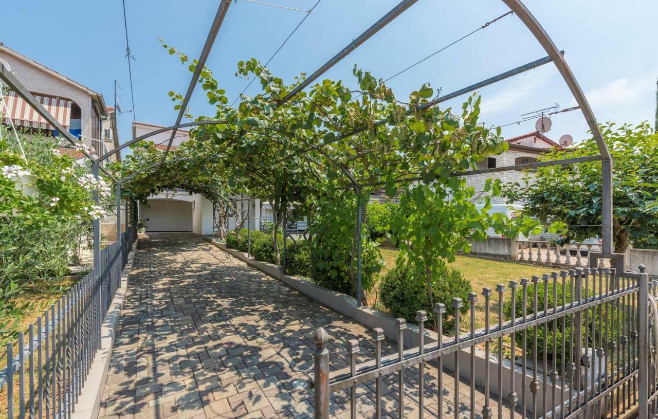 Apartment Green With Balcony Nova Vas  Exterior foto